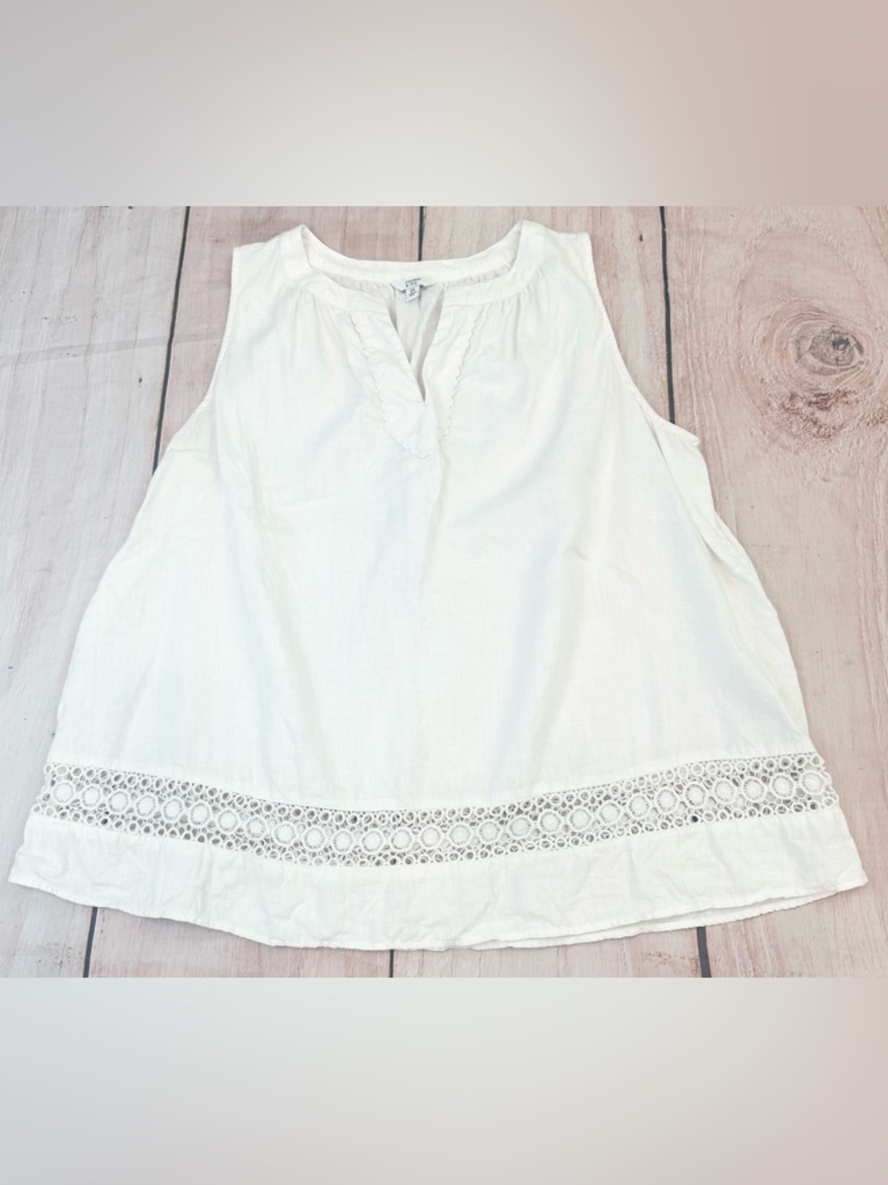 Crown & Ivy Sleeveless Top Womens XXL White 100% Linen Boho Lightweight Doily
